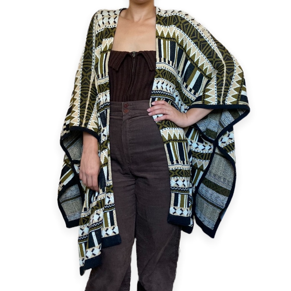 H&M Conscious Sweater Poncho Geometric Pattern
